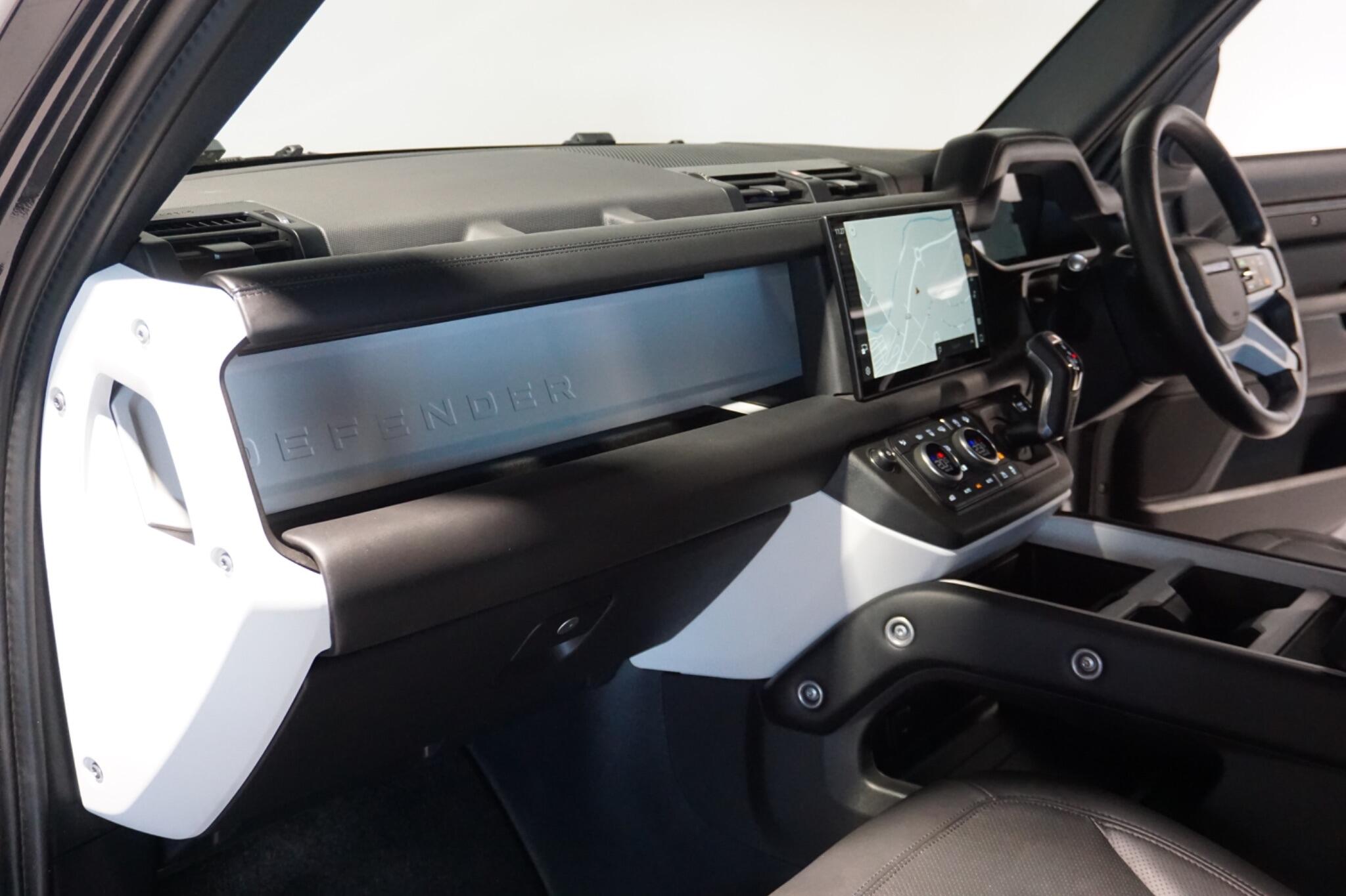 Land Rover Defender 110 3.0 D350 MHEV X-Dynamic HSE SUV 5dr Diesel Auto 4WD Euro 6 (s/s) (350 ps)